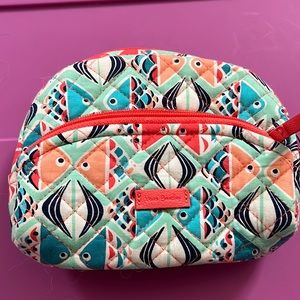 Vera Bradley small makeup case, gently used great condition
